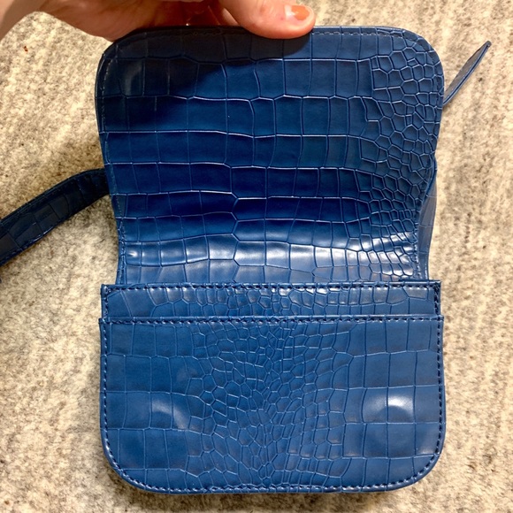 NWOT BLUE MINI BELT BAG (ONE OF A KIND) - Picture 5 of 8